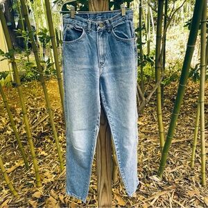 Vintage Wrangler jeans 1990’s high rise women’s Y2K Mom jeans 24